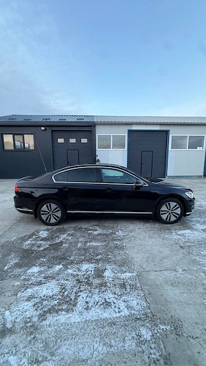 Volkswagen Passat GTE Plug-in Hybrid 1.4, 218 cp 2018   2019 DSG - imagine 8