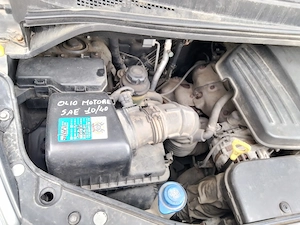Hyundai H1 2.5 Diesel 8 locuri - imagine 6