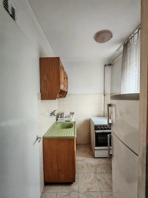 Luminisului bloc 11, garsoniera, etaj 2, convector, boiler ,balcon inchis, pret 26800 euro - imagine 4