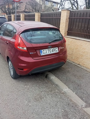 Vând Ford Fiesta,