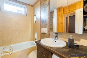 Casa familiala cu: teren 2.822 mp,jacuzzi, atelier,terasa,Central Capeni Baraolt - imagine 5