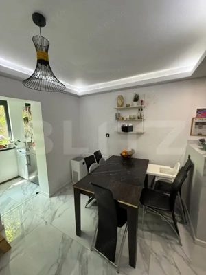Apartament 3 camere, decomandat, finisaje premium, 2 băi – ideal pentru familie - imagine 3