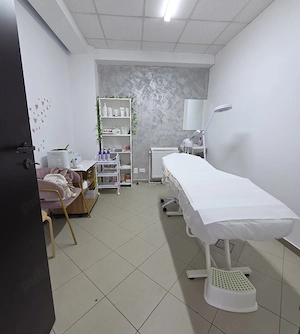 Angajam personal pentru Salon de coafura frizerie, manichiura pedichiura - imagine 4