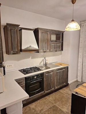 apartament ultracentral 2 camere proaspat renovat cu loc de parcare
