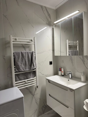 Vând apartament la cheie  - imagine 8