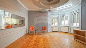 Spaţiu comercial în casă, 204 mp utili, lângă AFI Braşov