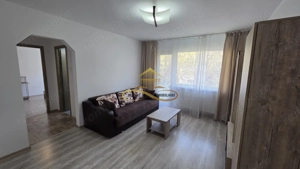Apartament de vanzare 2 camere semidecomandat Aviatori Bacau.