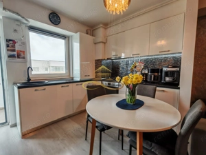 Apartament cu 3 camere, 2 bai , 2 balcoane  -complex Bacovia Fiald - imagine 3