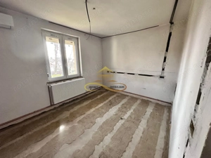 De vanzare apartament 2 camere decomandate Buhusi Bacau