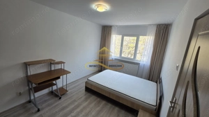 Apartament de vanzare 2 camere semidecomandat Aviatori Bacau. - imagine 4