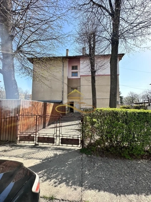 De vanzare apartament 2 camere decomandate Buhusi Bacau