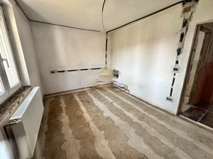 De vanzare apartament 2 camere decomandate Buhusi Bacau - imagine 5