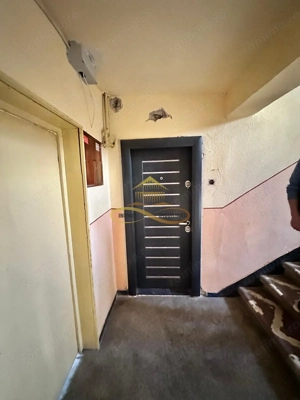 De vanzare apartament 2 camere decomandate Buhusi Bacau - imagine 2