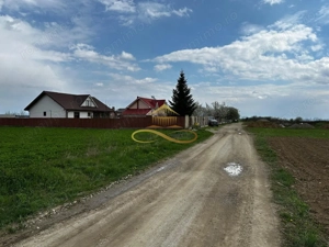 De vanzare doua loturi de teren in Fantanele-Bacau - imagine 11