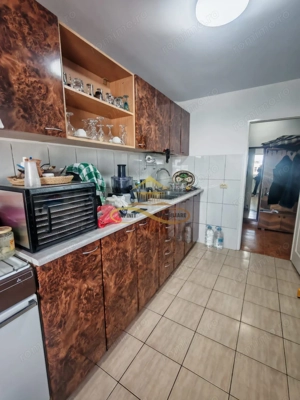 Vand apartament 3 camere decomandate – zonă Ștefan cel Mare - imagine 7