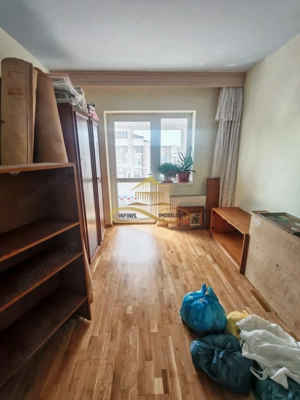 Vand apartament 3 camere decomandate – zonă Ștefan cel Mare - imagine 12