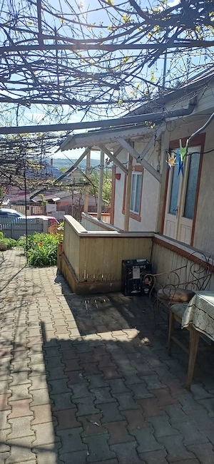 Casa parter-4 camere, grădină, garaj. Zona Libertății, Vaslui. - imagine 5