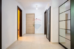 Apartament cu 2 camere la Urban Coresi, două balcoane, parcare + boxă - imagine 13