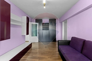 Apartament cu două camere de vânzare - zona Centrală - imagine 2