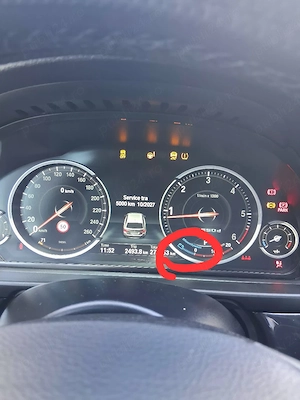 BMW 520d automat - imagine 6