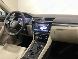 Skoda Superb - imagine 8