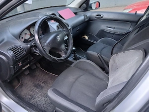 Peugeot 206 1,6 motorina - imagine 4