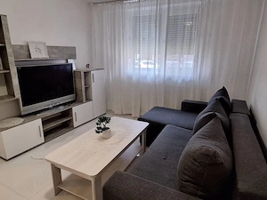 Drumul Taberei,la 2 statii de Plaza,2 cam,et p 10,complet mobilat si utilat modern !