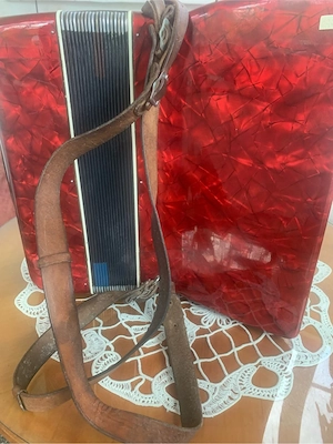  Vând acordeon marca EILMEISTER STELLA ,fabricat în Germania. - imagine 4