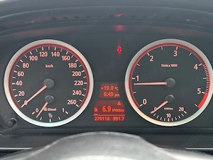 BMW Seria 5 520d - imagine 6