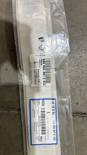 Monograma skoda spate