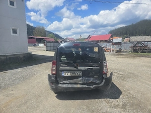 logan mcv 2007 1.5dci avariat