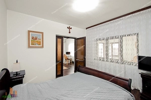 Casa situata in Galati, zona excelenta, la Cheie! - imagine 18