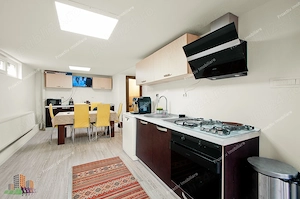 Casa situata in Galati, zona excelenta, la Cheie! - imagine 3