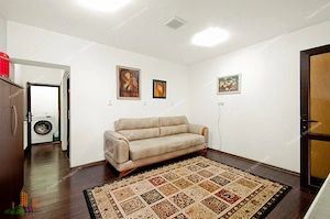 Casa situata in Galati, zona excelenta, la Cheie! - imagine 11