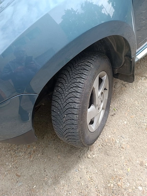 Dacia Duster 4x4 1.5dci - imagine 6