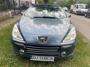 Vând Peugeot 307 CC