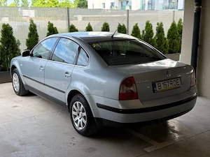 Volkswagen Passat B5.5 1.9 TDI 170.000 km cumparata de noua Porsche Romania  - imagine 2
