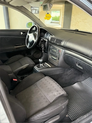 Volkswagen Passat B5.5 1.9 TDI 170.000 km cumparata de noua Porsche Romania  - imagine 5