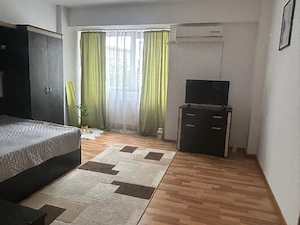 Proprietar inchiriez garsoniera 45 mp in bloc nou Spitalul nr.1