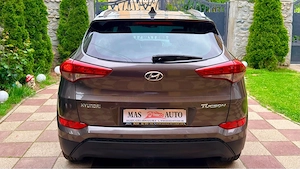         Hyundai Tucson 1.7CRDi 116cp Comfort ISG 2WD 2016.04 recent import 241000 km reali carte ser - imagine 2