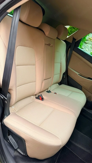         Hyundai Tucson 1.7CRDi 116cp Comfort ISG 2WD 2016.04 recent import 241000 km reali carte ser - imagine 8