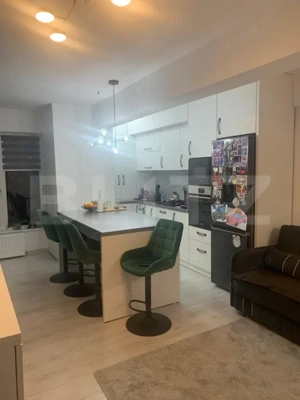 Apartament 3 camere, loc de parcare, bloc nou, zona Zavoie - imagine 2