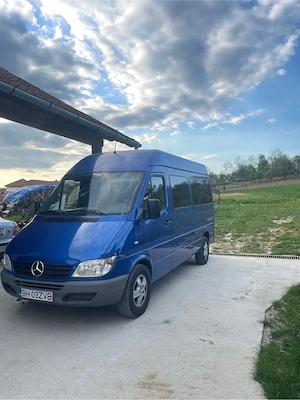 Mercedes-Benz Sprinter 8 locuri  - imagine 2