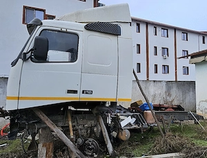 Volvo FH12 camion complet + dezmembrări complet - imagine 3