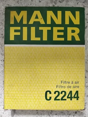 Filtrul de aer MANN- C 2244, Ford și Mazda.