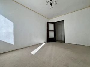  Apartament 3 camere, decomandat, 70 mp utili - zona Sagului - imagine 7