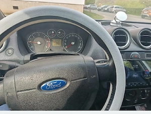 Vând Ford Fiesta 2006 1,6 tdci - imagine 2