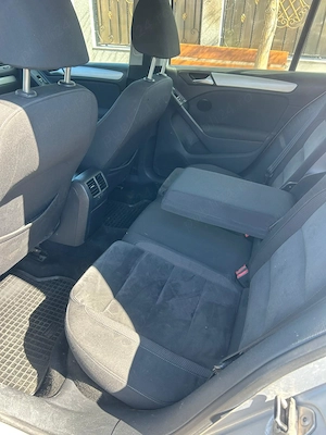 Vand Golf 6 1.4 tsi 122 cp 2009 automat 4500 Euro Negociabil - imagine 8