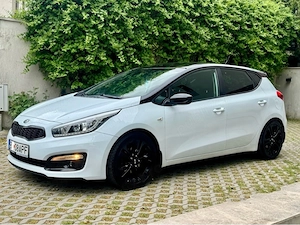 Kia Ceed 2018, Black and White - imagine 3