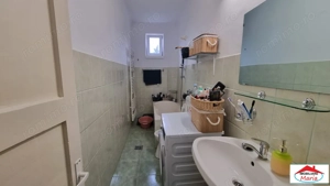Apartament 3 camere etaj 1 zona Piata Mica - imagine 7